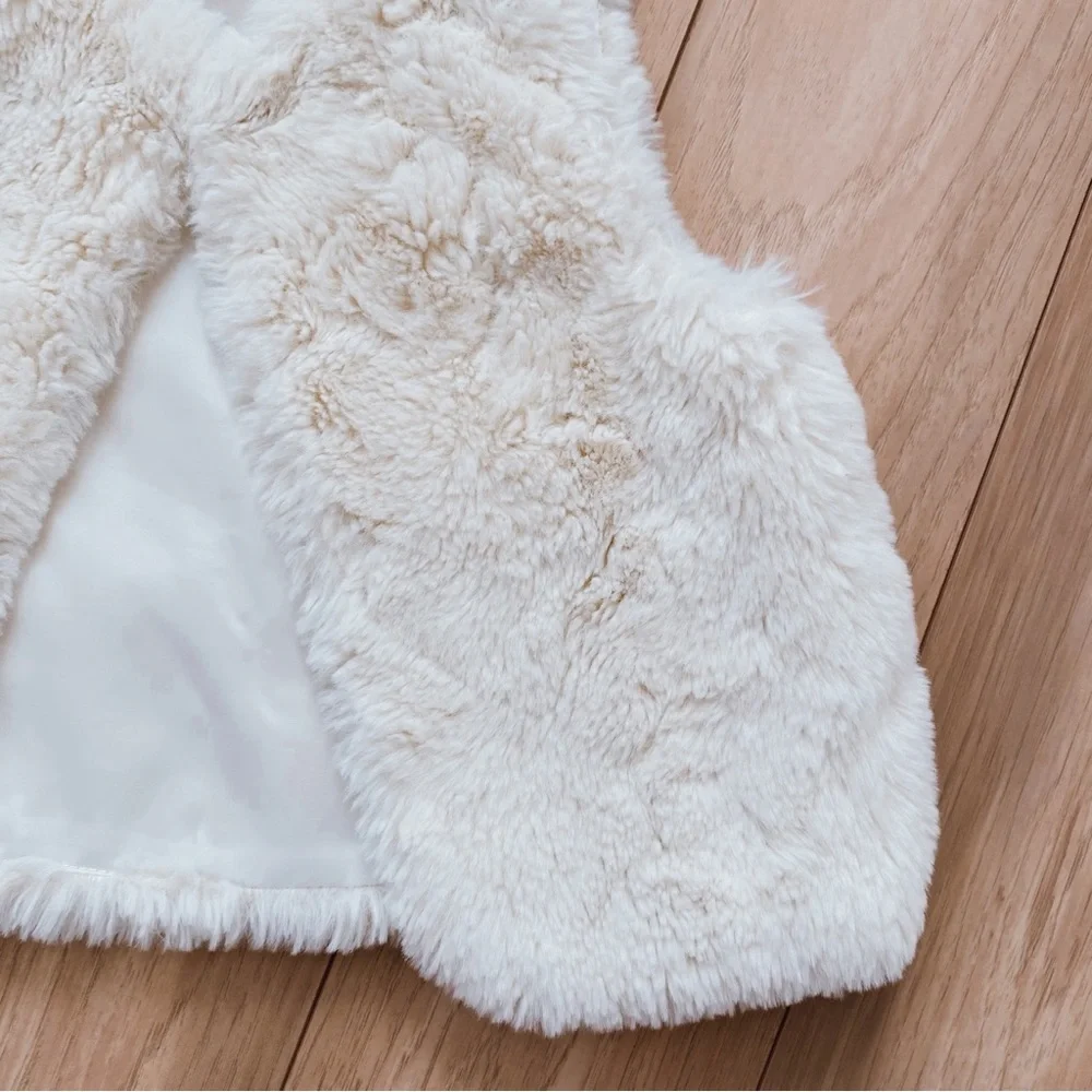 H&M fur vest - size 2-4Y